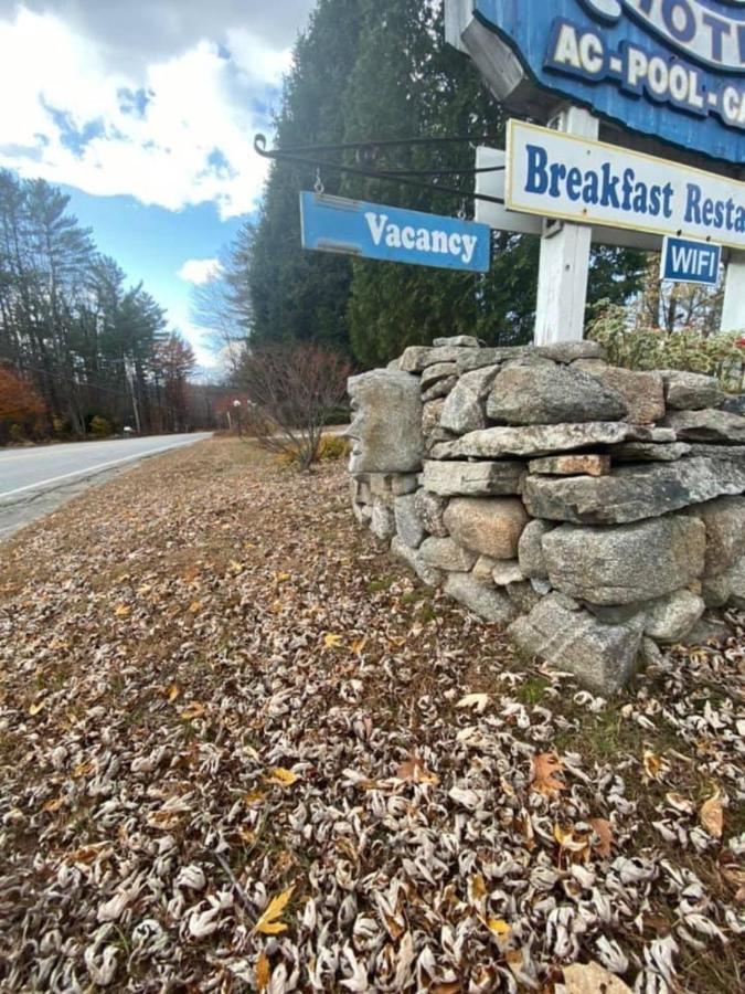 Yankee Trail Motel Holderness Exterior photo